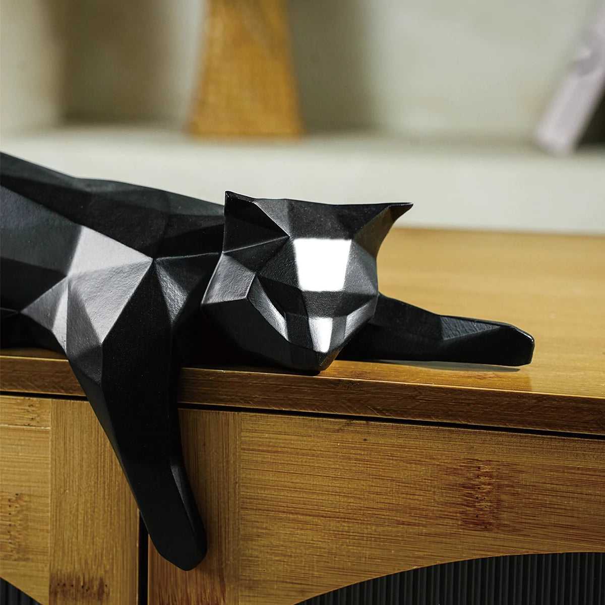 GEOMETRIC SLUMBER CAT