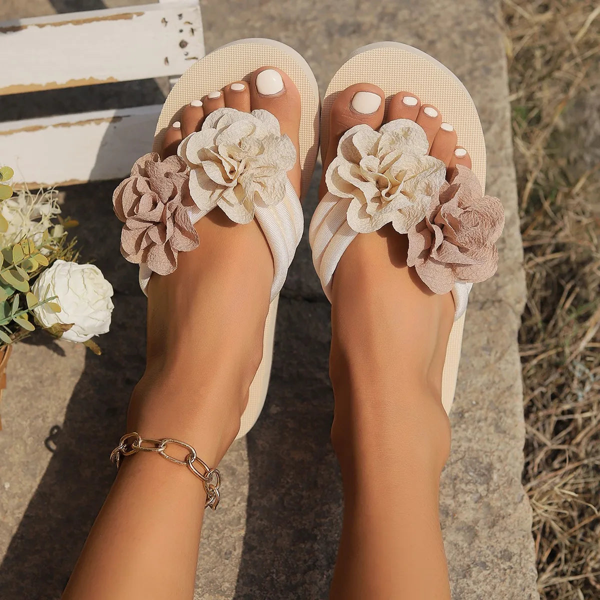 CAMELLIA GRACE SANDALS