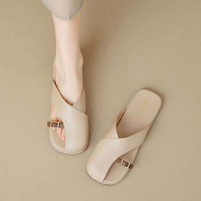 LIORA BUCKLE FLATS